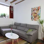 Apartment La Casa Del Arbol *